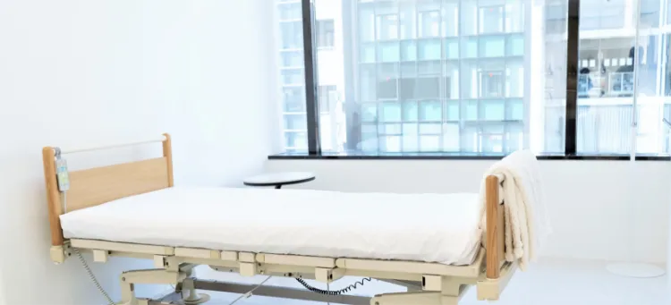 落ち着いた雰囲気でリラックスできる院内空間|銀座YRクリニック